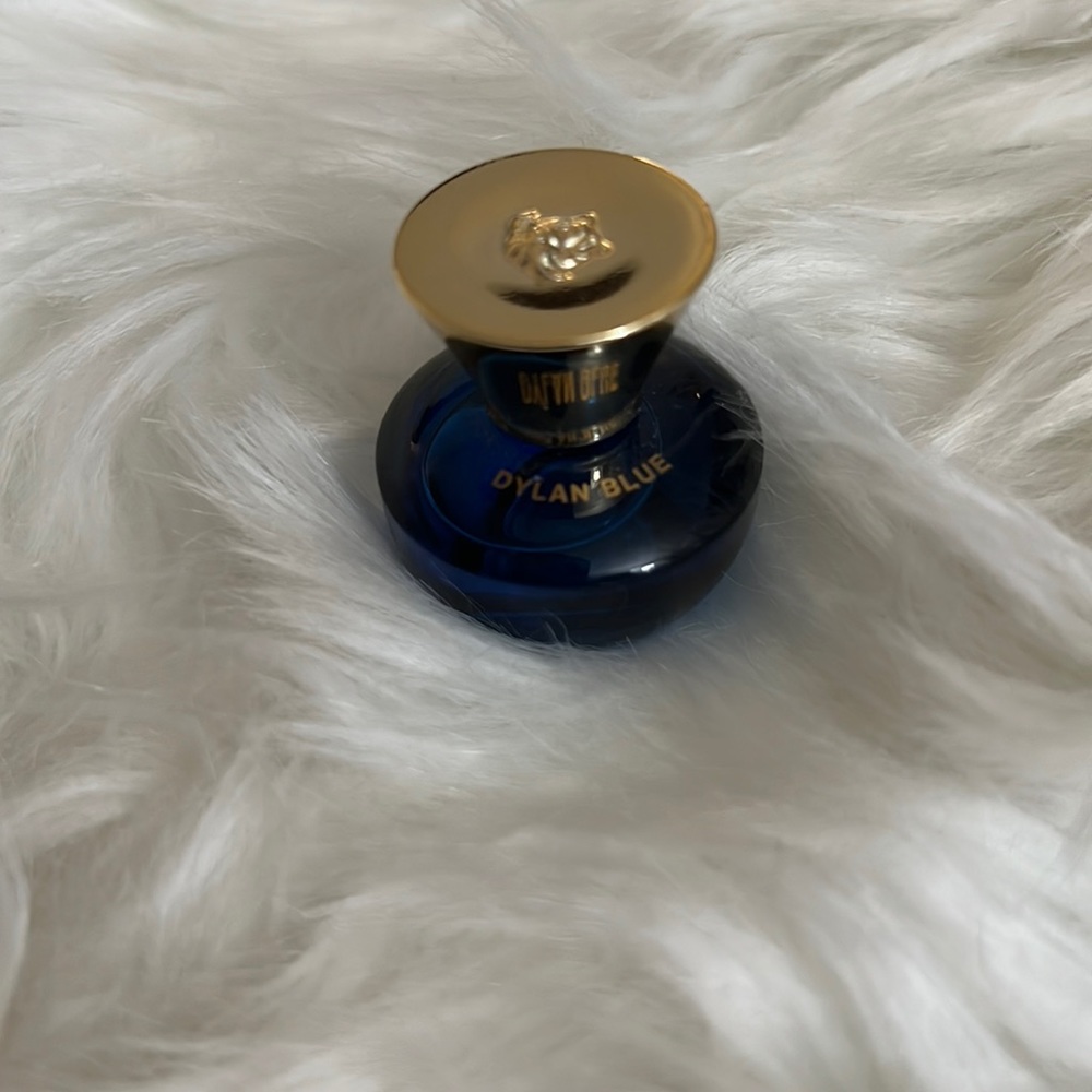 Mini bottle of dylan blue